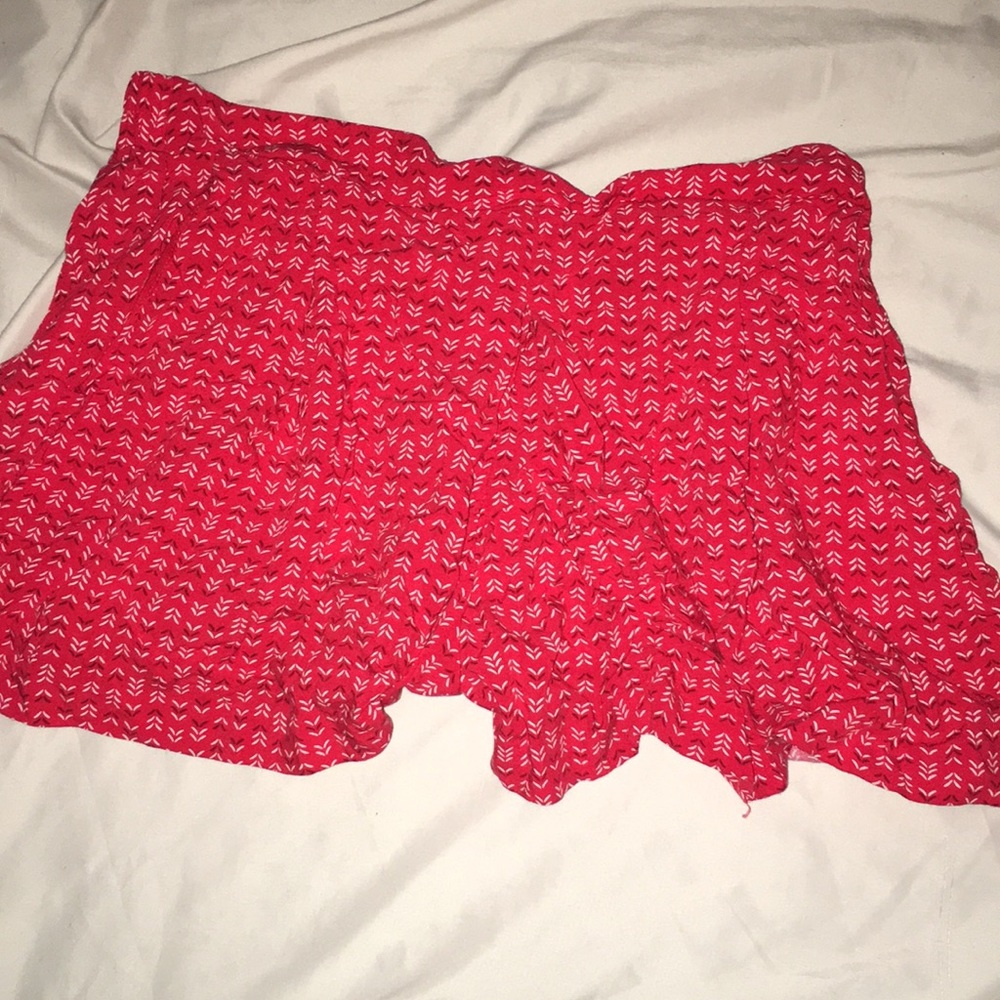 RED COMFY SHORTS